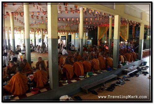 Photo: Mass Prayer at Wat Damnak Vihara