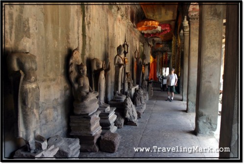 Photo: Hall of the Thousand Buddhas