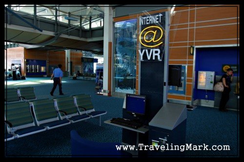 Paid Internet Station at the YVR