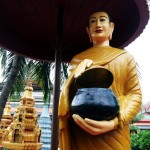 Statue of Preah Ang Chang-han Hoy Holding a Bowl for Food from Monks