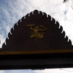 Photo: Wat Keseram Entrance Arch Apsara