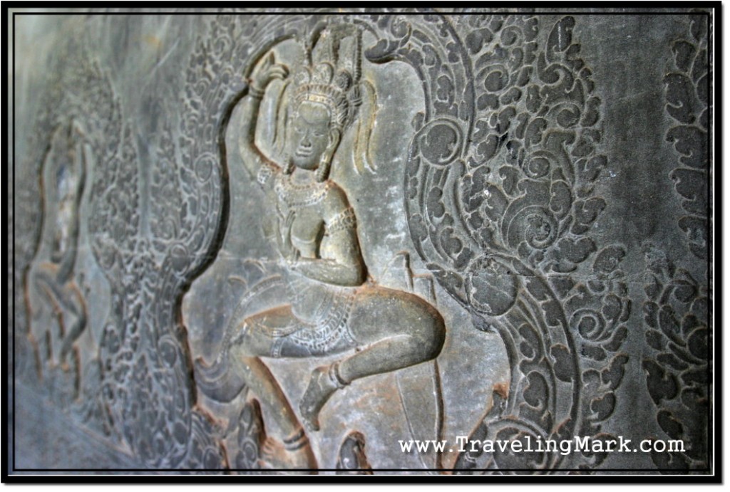 Photo: Nearly 2000 Apsara Carvings Decorate the Walls of Angkor Wat