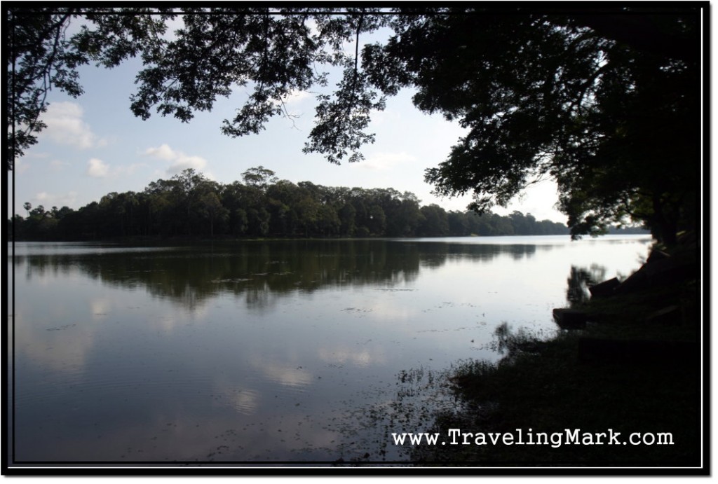 Photo: Angkor Wat is Surrounded by This Huge Moat