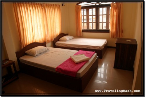 Photo: Double Room with Air-Conditioning and View of Wat Preah Prom Rath