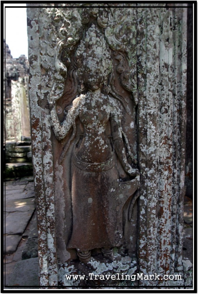 Photo: Apsara Carving on a Pillar at Bayon Temple