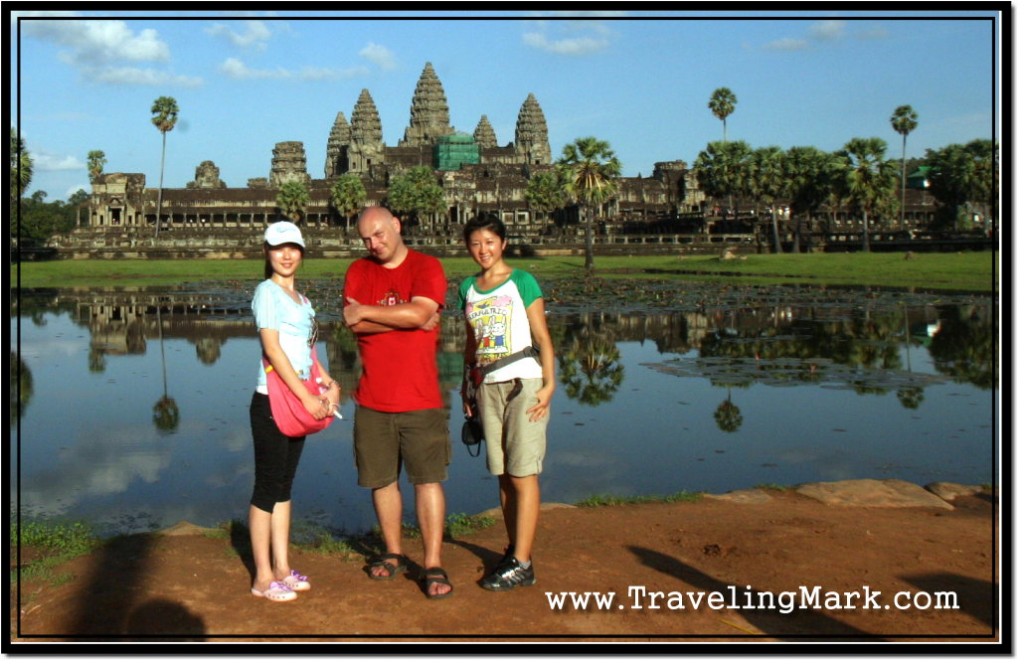 Photo: Beautiful Chinese Girls Took a Picture With Me at Angkor Wat