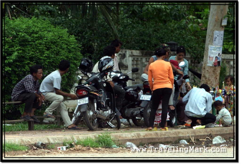 Photo: Once Capable of Building Monumental Temples, Now The Laziest Nation in the World