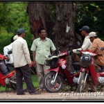 Photo: Groups of Lazy, Bored Out Of Their Minds Canbodians Can Be Found on Every Corner