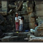 Photo: Omnipresent Child Touts Pestering Foreigners at Ta Prohm