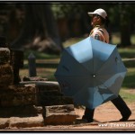 Photo: Cambodians Rely on the Fact that As a Foreigner, You Won't Be Able to Cope with Heat at Angkor