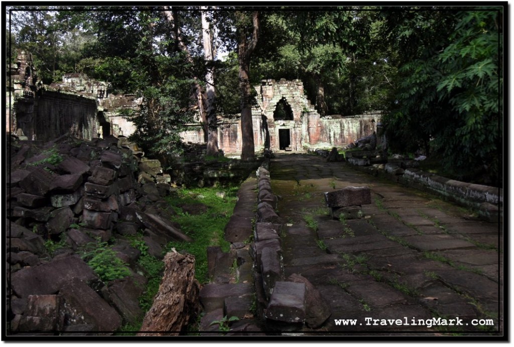 Photo: Rubble Along the Western Causeway at Preah Khan