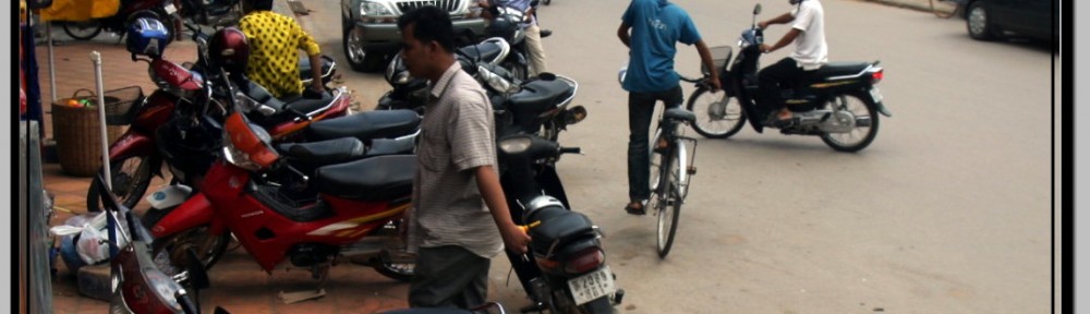 Photo: Cambodia - Motorcycle is More Dangerous so Bicyclist Will Be Cut Off